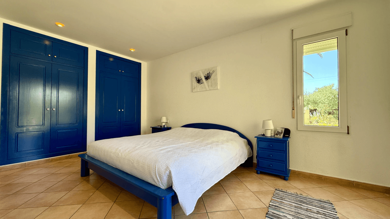 Sehr aussergewöhnliche Luxus Villa auf großem Grundstück in Els Poblets