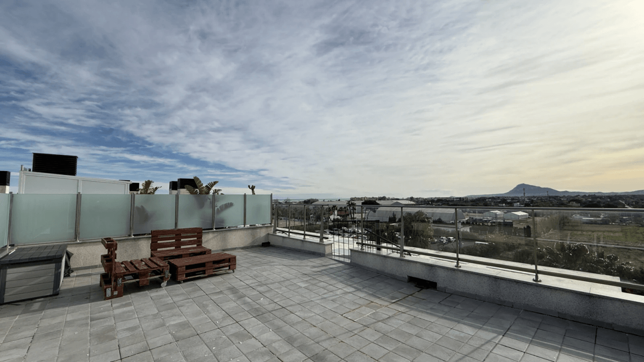 Exklusives Penthouse in Oliva Nova – mediterraner Lifestyle mit internationalem Flair