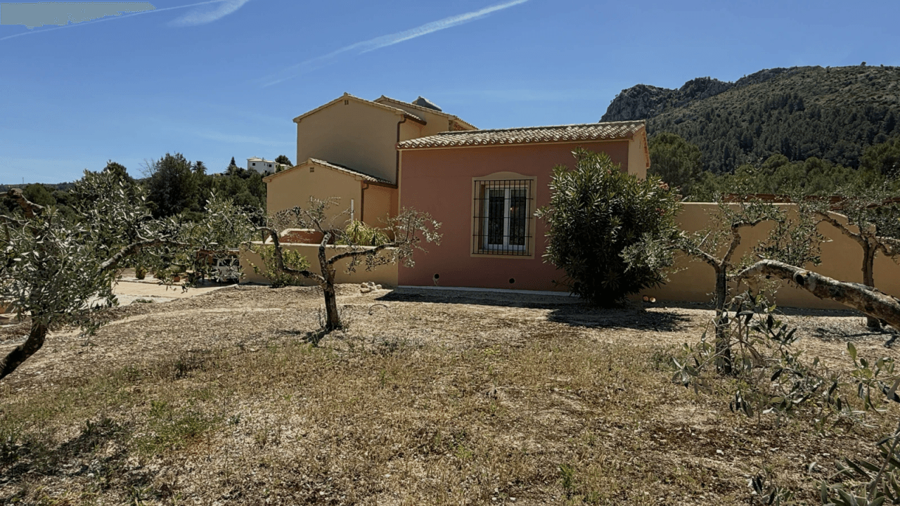 Eine Oase der Ruhe. Traumhaftes Fincaanwesen mit großem Grundstück und 100% Privatsphäre nahe Denia, Oliva, Javea.