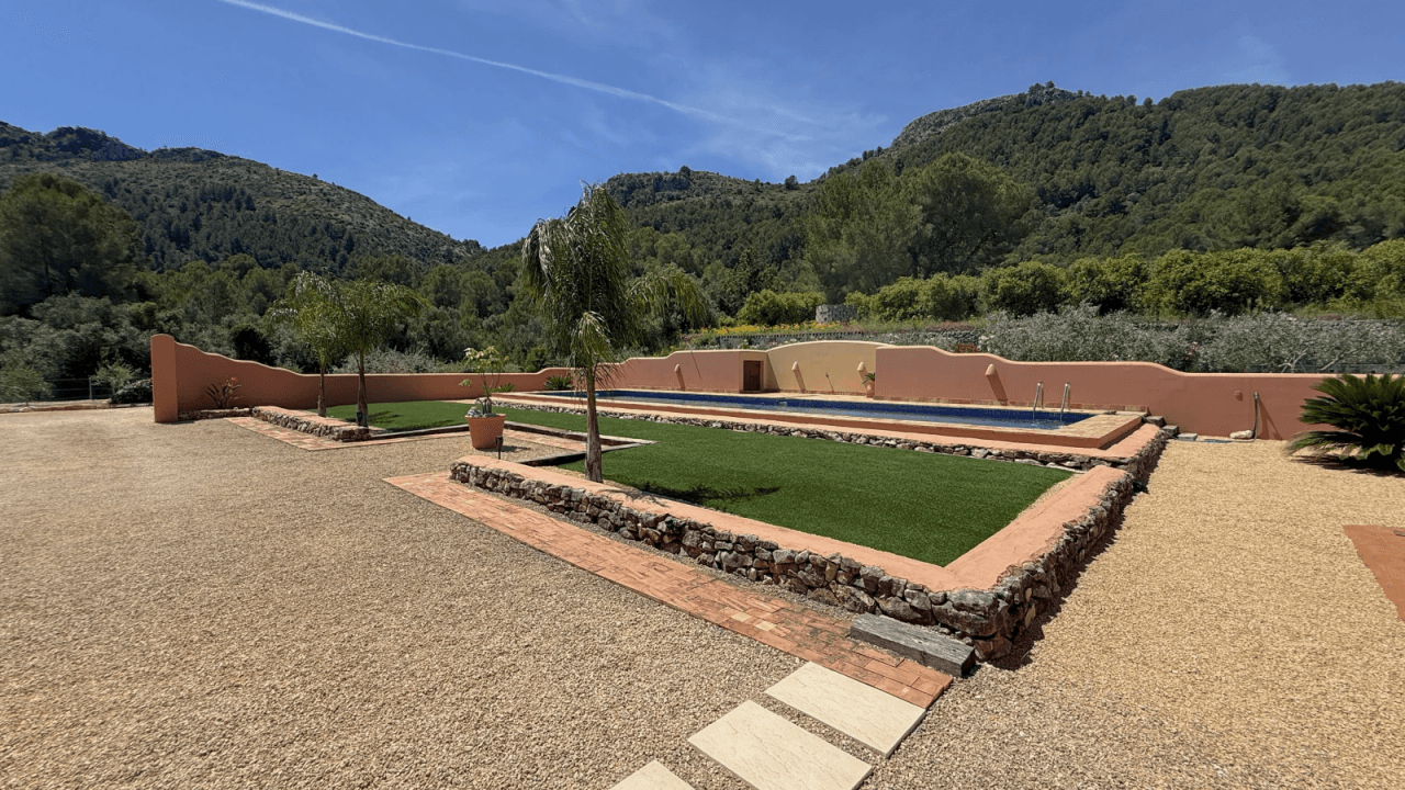Eine Oase der Ruhe. Traumhaftes Fincaanwesen mit großem Grundstück und 100% Privatsphäre nahe Denia, Oliva, Javea.