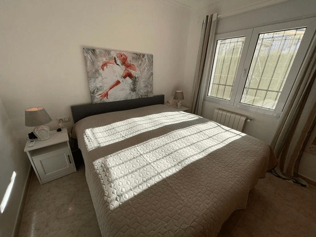 Alquiler. Chalet/Villa à Pedreguer
