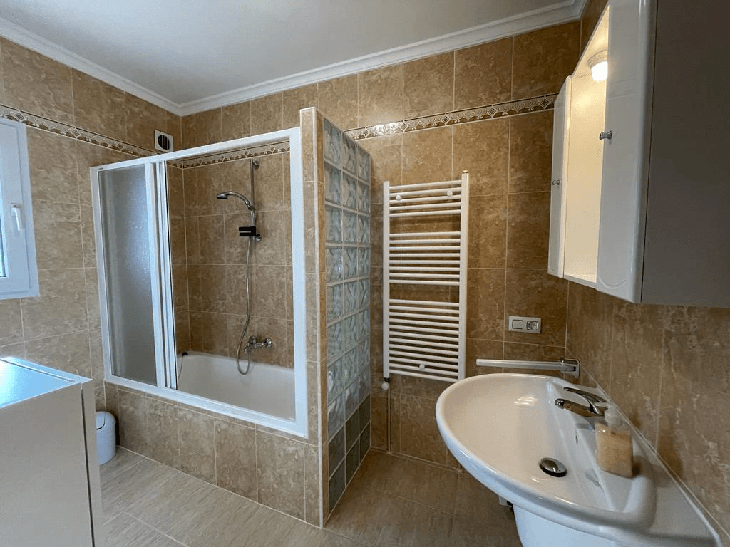 Alquiler. Chalet/Villa à Pedreguer