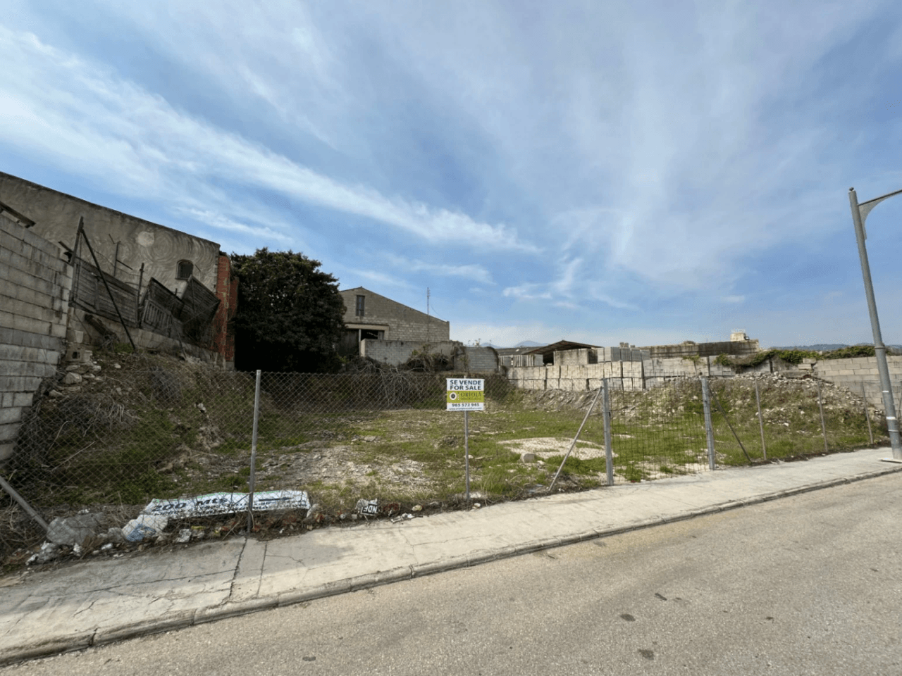 Parcelle urbaine de 508 m² dans le Parc d'Activités de Pego