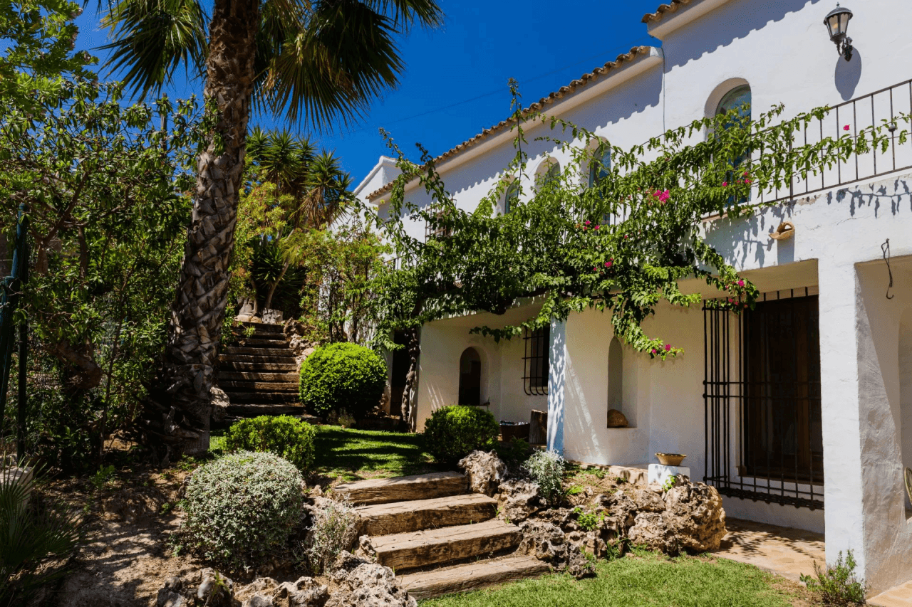 Villa for sale in Teulada