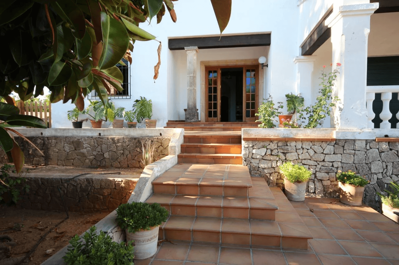 Lovely House, very quiet area in Ondara with 4 bedrooms