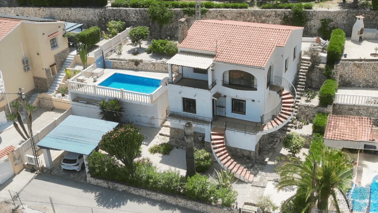 Villa avec vue sur la mer dans un excellent emplacement à Calpe