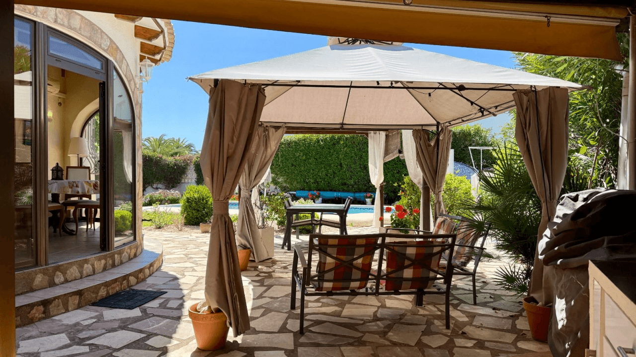 T-0126, beautiful private Villa with 3 bedrooms