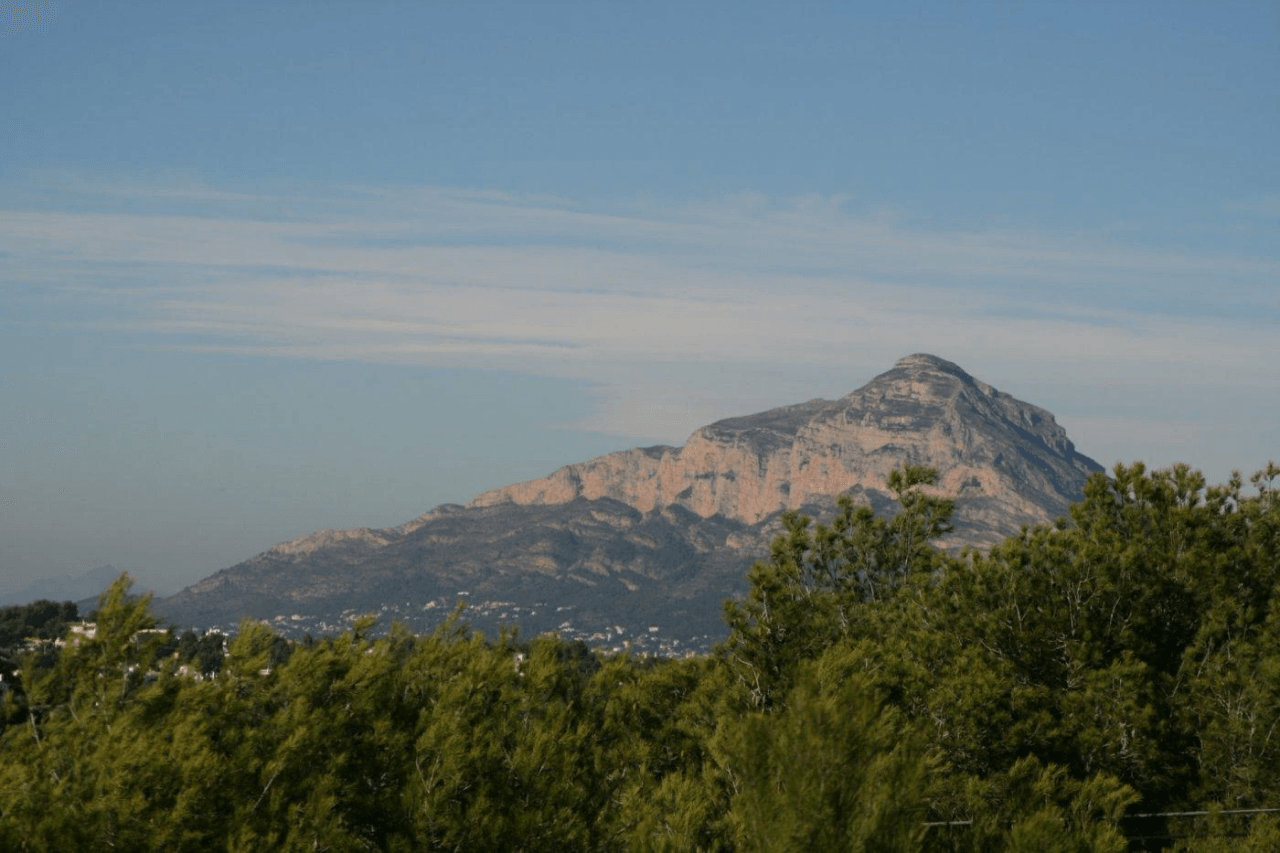 EINZIGARTIGES GRUNDSTÜCK MIT MEERBLICK IN JAVEA.