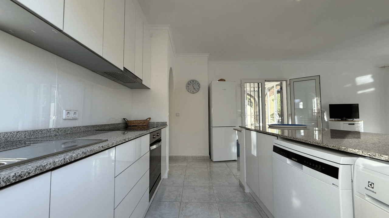 T-0426, Tossal Gros, cosy terraced house in Denia