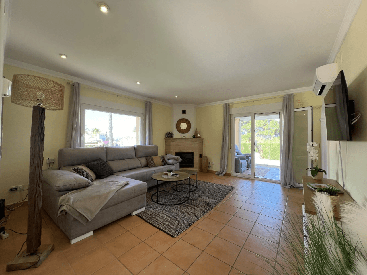 Rental. Chalet/Villa in Denia