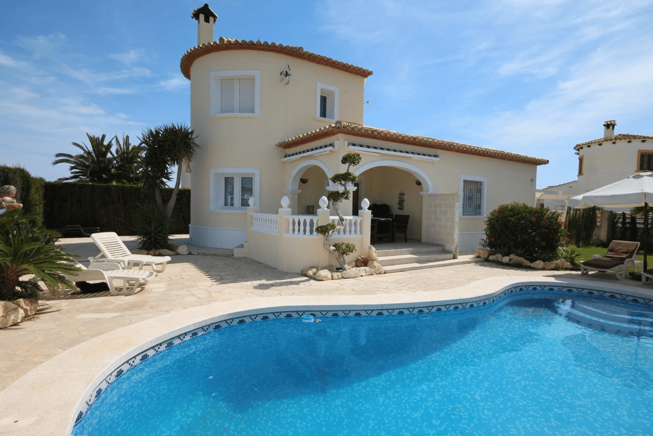 Preciosa Villa ''Casa Carlos'' con piscina en Els Poblets