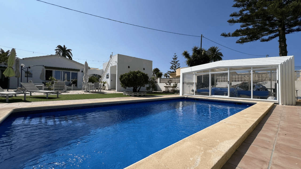 Cozy villa ''Casa Papá'' just a few minutes from the sea in Els Poblets