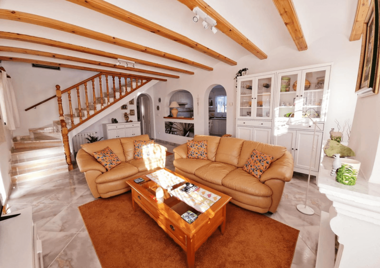 Beautiful Villa ''Casa Katta'' with pool, only 300m from the beach