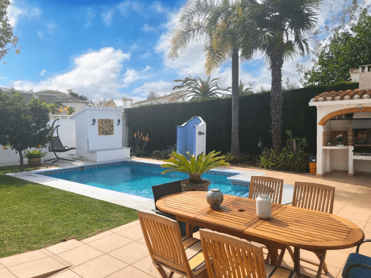 Beautiful Villa ''Ay Caramba'' in Els Poblets with private pool and BBQ