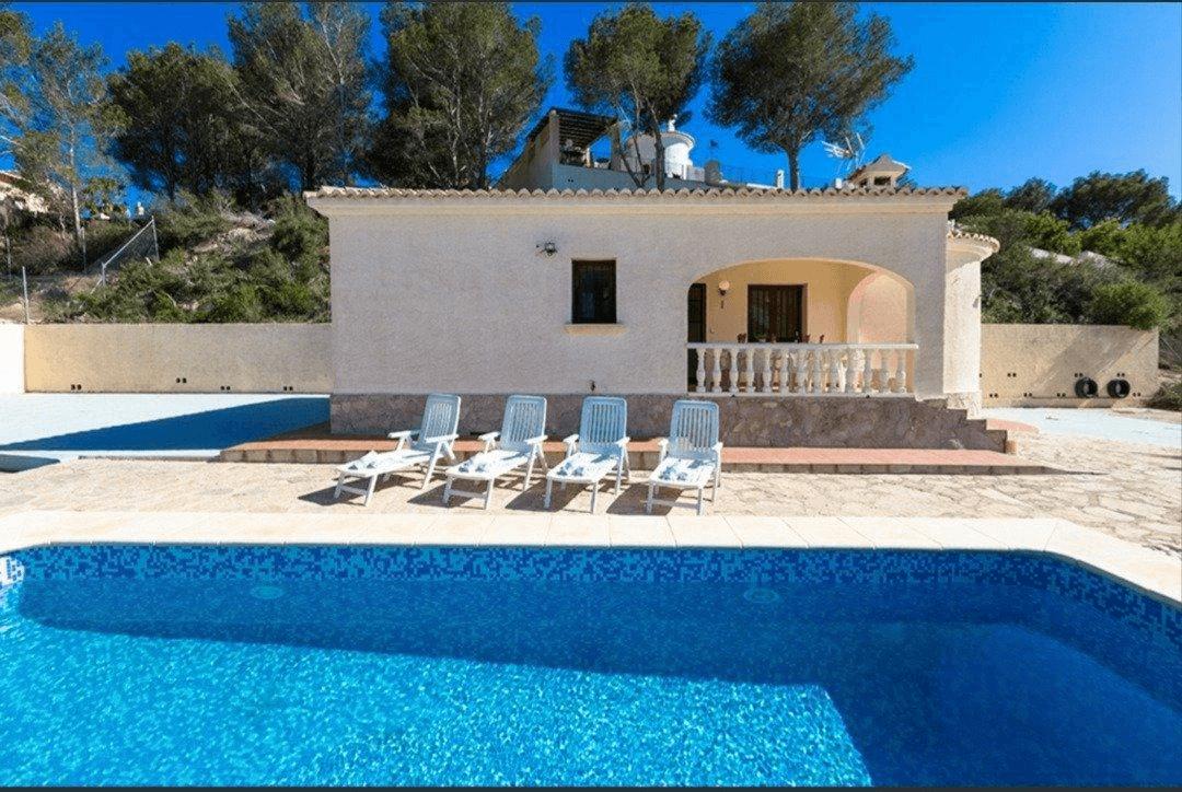 VILLA AVEC VUE DÉGAGÉE À CALPE.