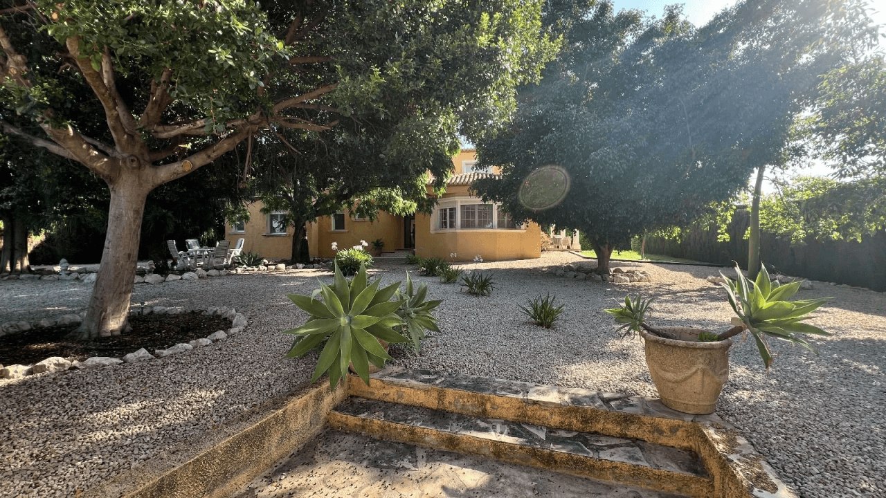 Spacious and beatiful villa "Calvari" in Beniarbeig