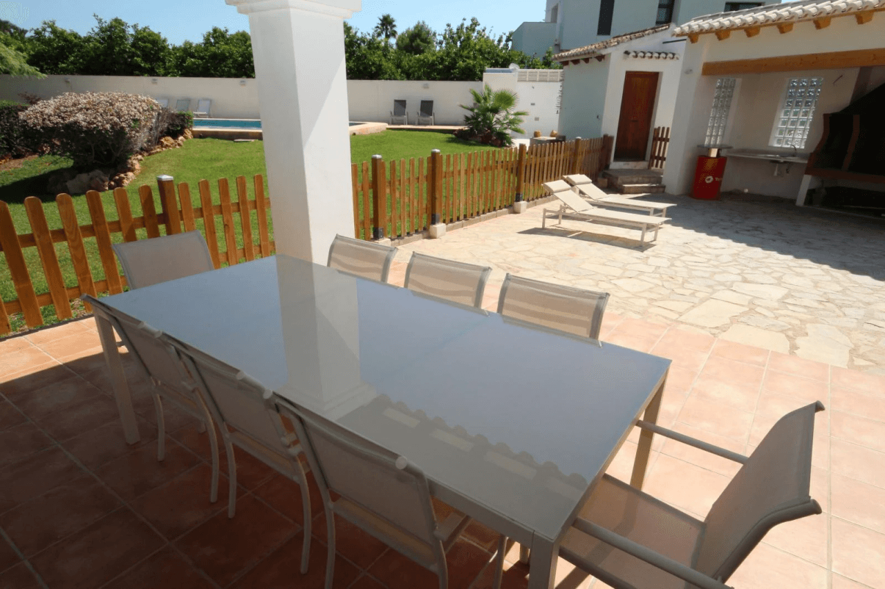 Lovely House, very quiet area in Ondara with 4 bedrooms