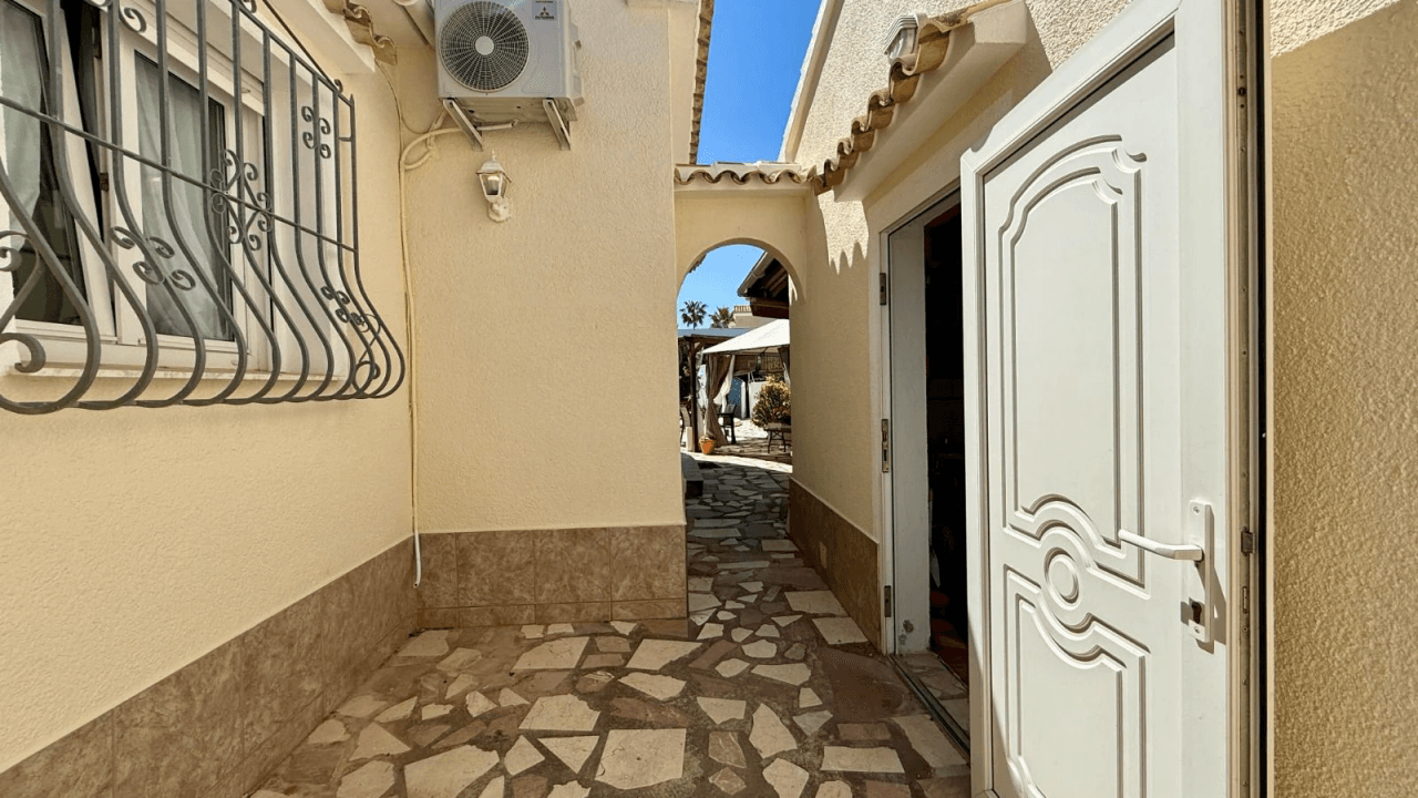 T-0126, beautiful private Villa with 3 bedrooms
