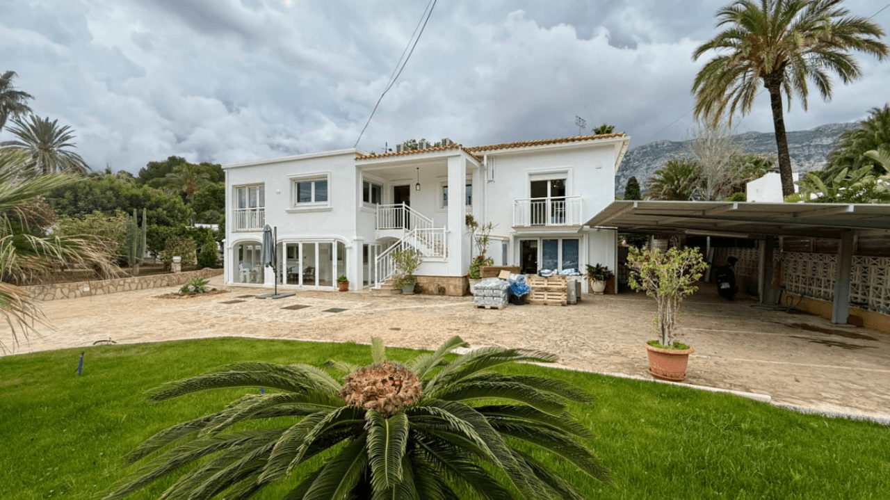 T-0326, Ofiuco, Mediterranean-style villa