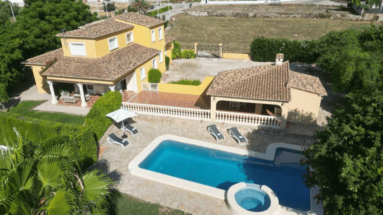 Spacious and beatiful villa "Calvari" in Beniarbeig