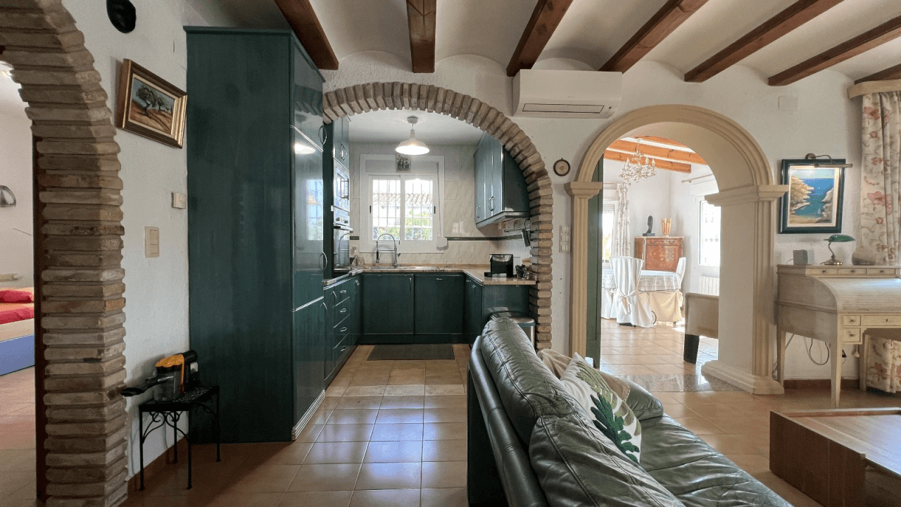 Villa just a few minutes from the sea in Els Poblets