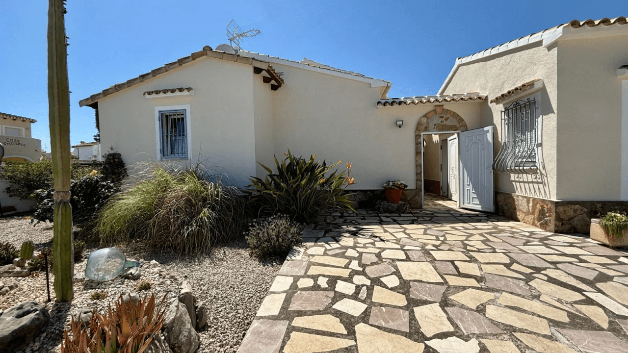T-0126, beautiful private Villa with 3 bedrooms