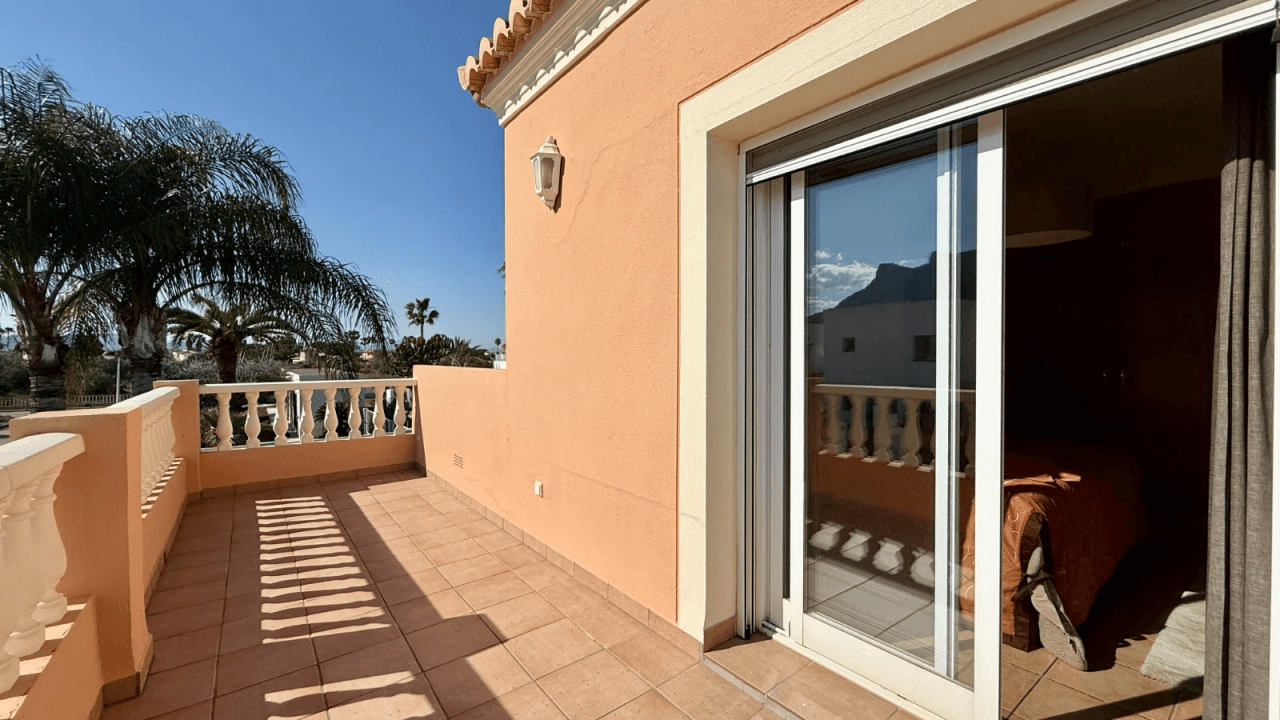 T-0226, Mediterránea, a lovely villa with a garden
