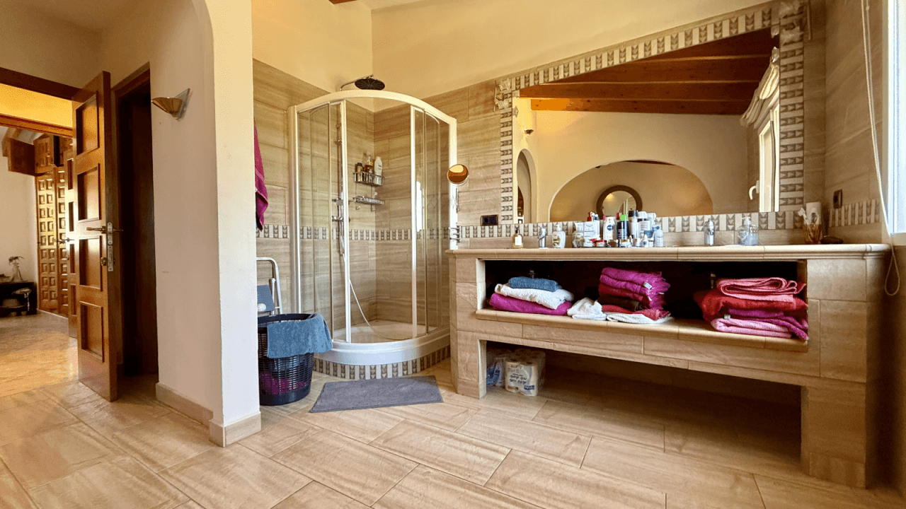 Exklusive Villa mit Pool und hochwertiger Ausstattung in Monte Pego