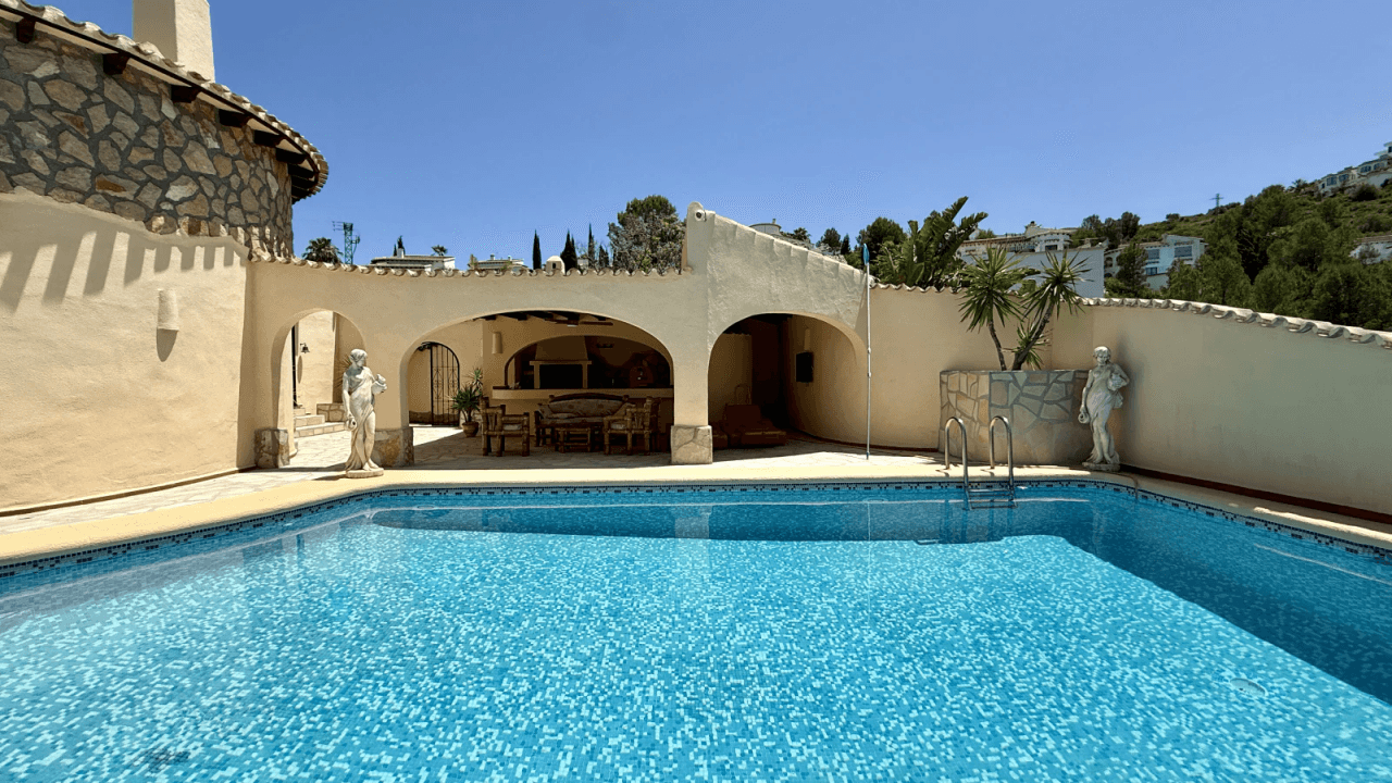 Exklusive Villa mit Pool und hochwertiger Ausstattung in Monte Pego
