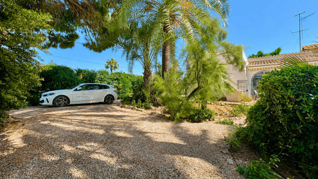 Acogedora finca de 2 dormitorios cerca de la playa con un jardín precioso