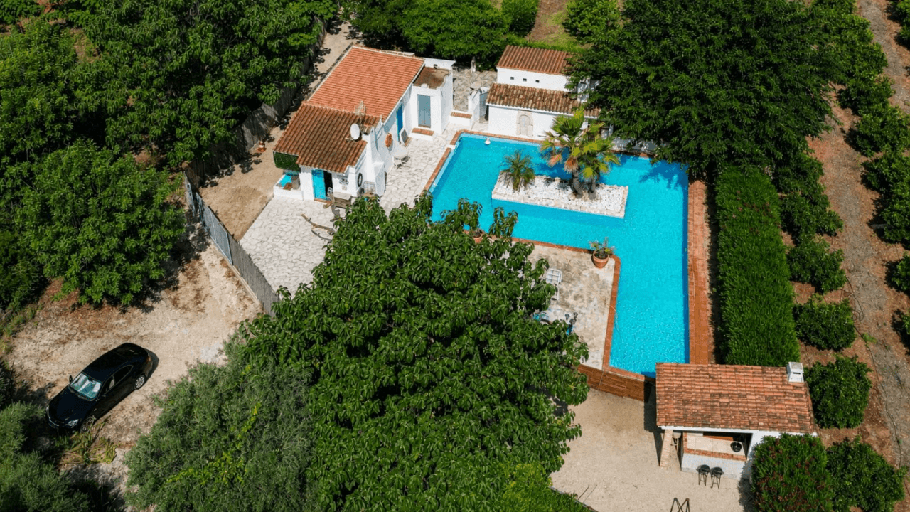 Mediterranes Anwesen am Monte Pego mit Gäste-Casita, zwei privaten Pools und vielseitigem Potenzial