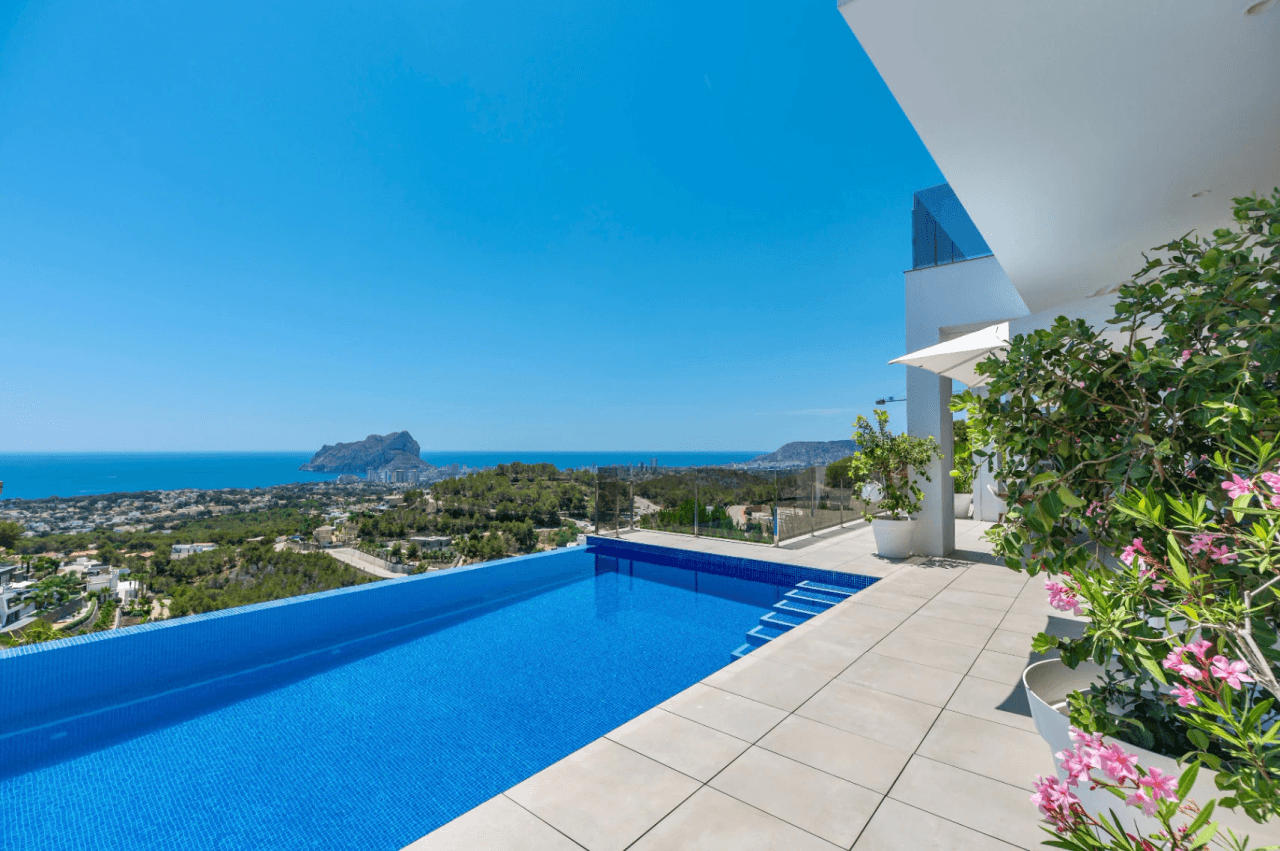 Villa à Racó de Galeno, Benissa Costa — Position Dominante avec Vue Panoramique sur la Mer