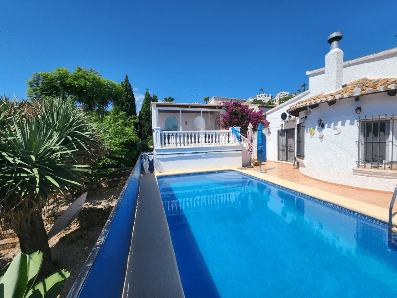 Villa for sale in Pego