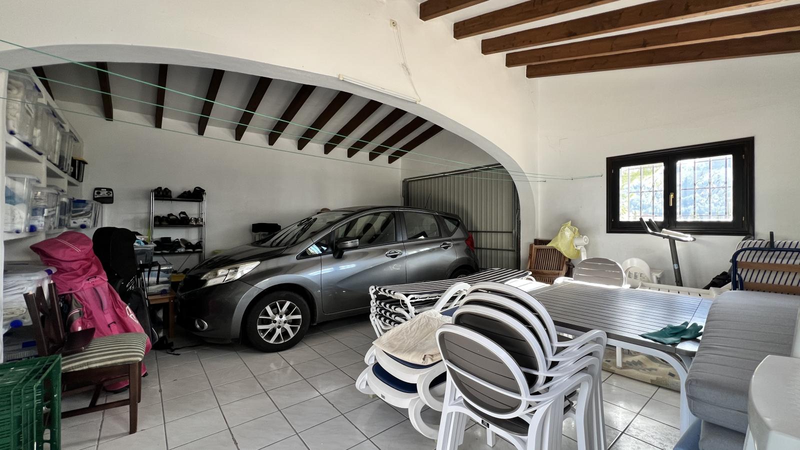 Exclusiva Villa de Estilo Finca con Impresionantes Vistas Panorámicas, Piscina y un Paraíso de Jardines en Monte Pego