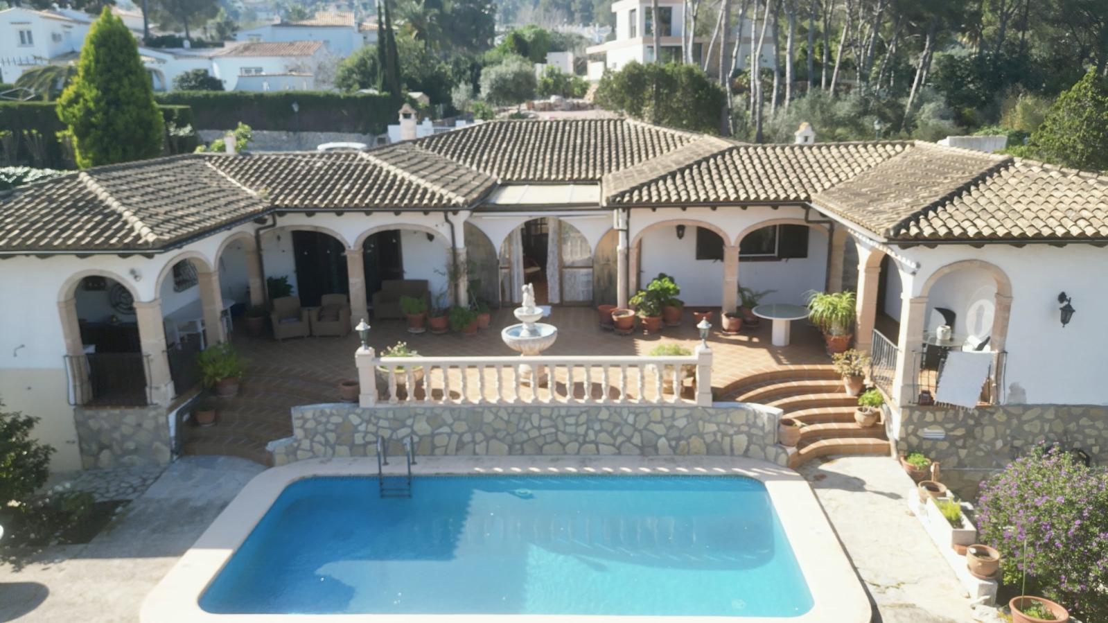 Casa estilo finca en Pedreguer – Urbanización La Sella