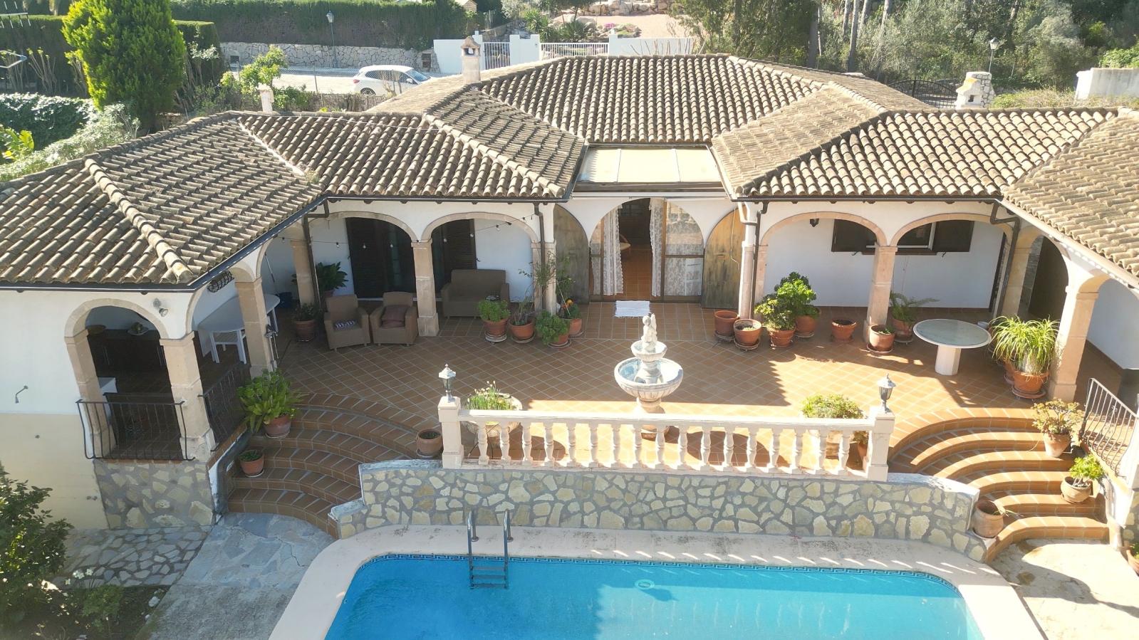 Casa estilo finca en Pedreguer – Urbanización La Sella