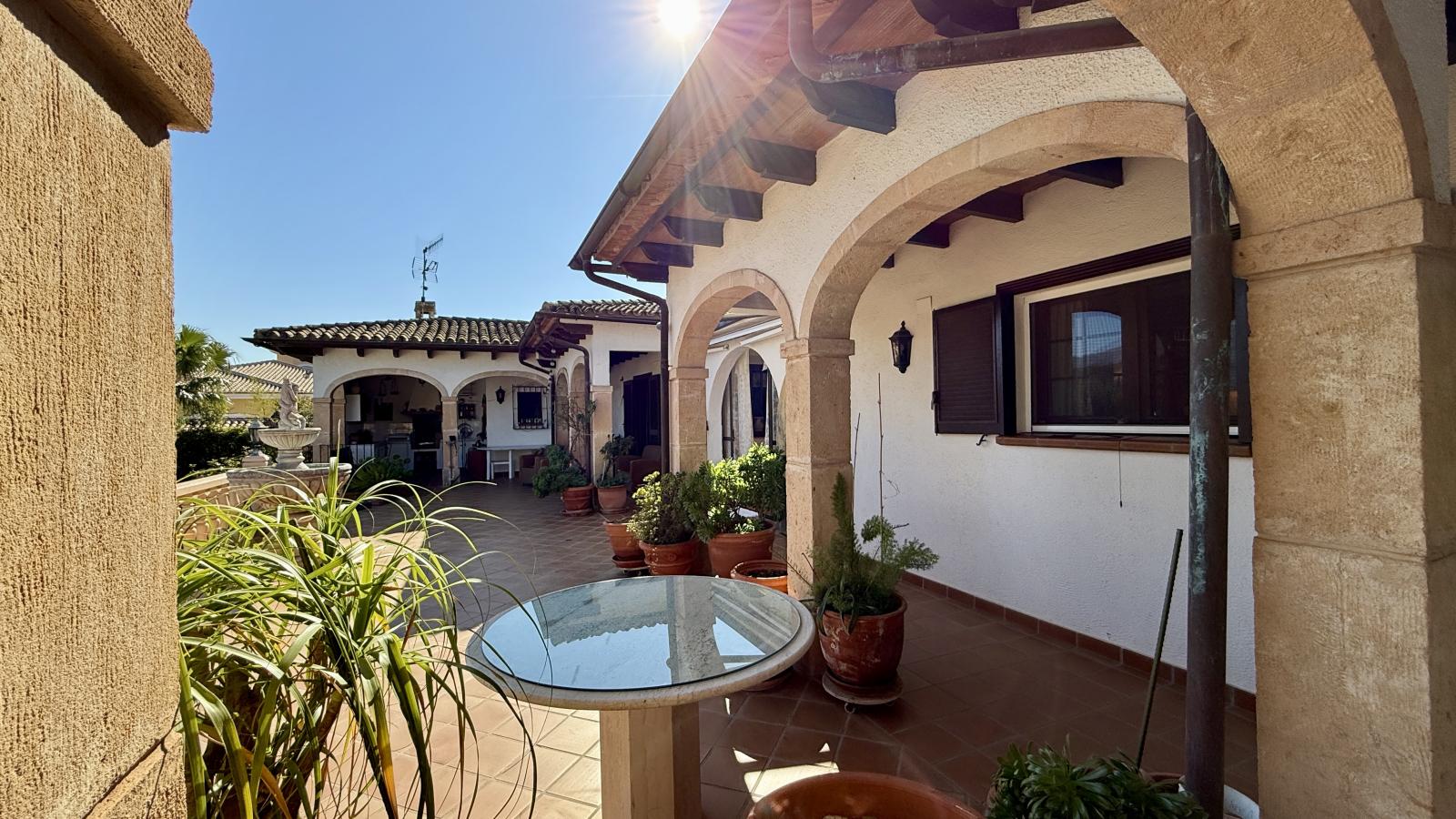 Casa estilo finca en Pedreguer – Urbanización La Sella