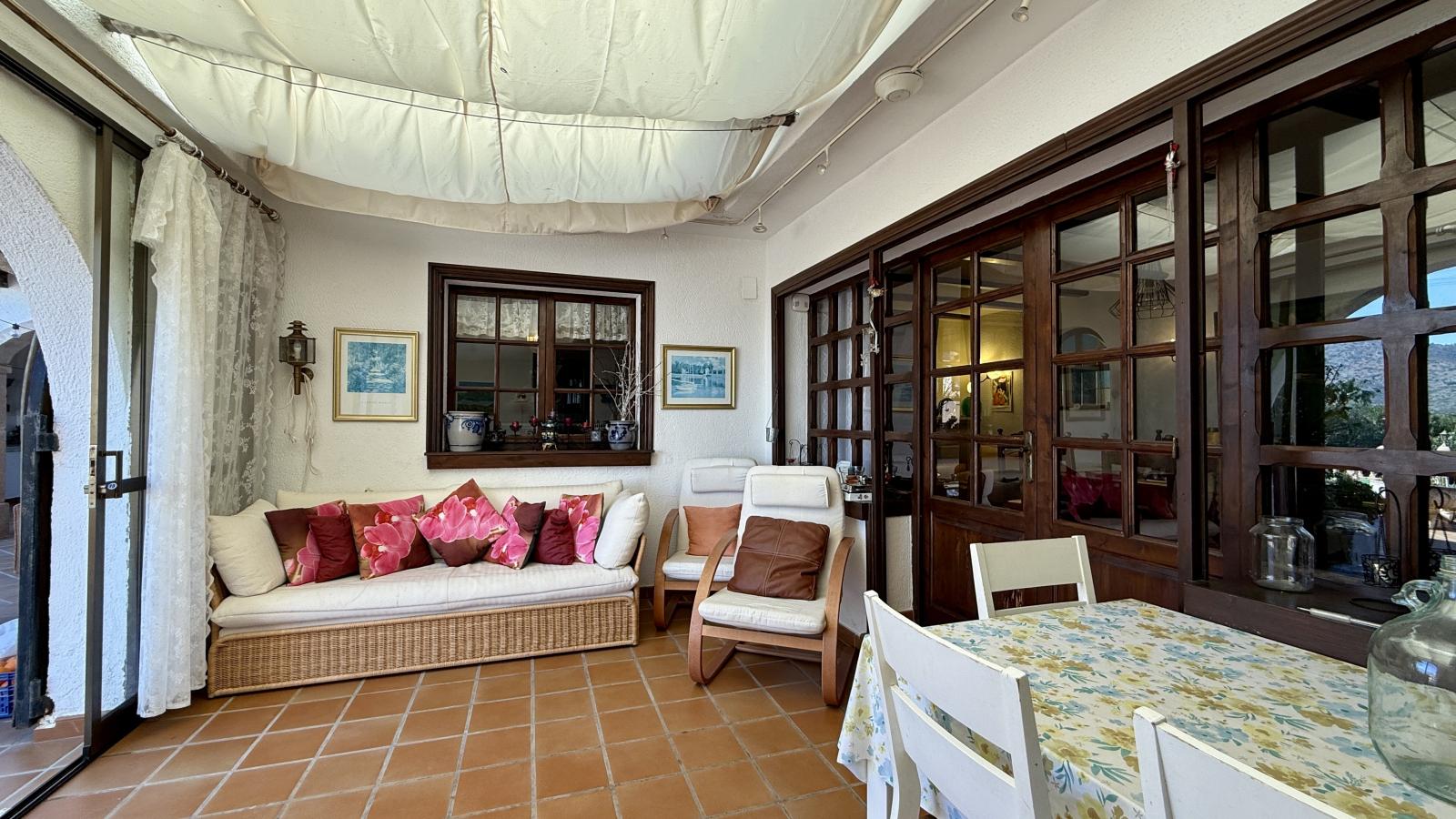 Casa estilo finca en Pedreguer – Urbanización La Sella