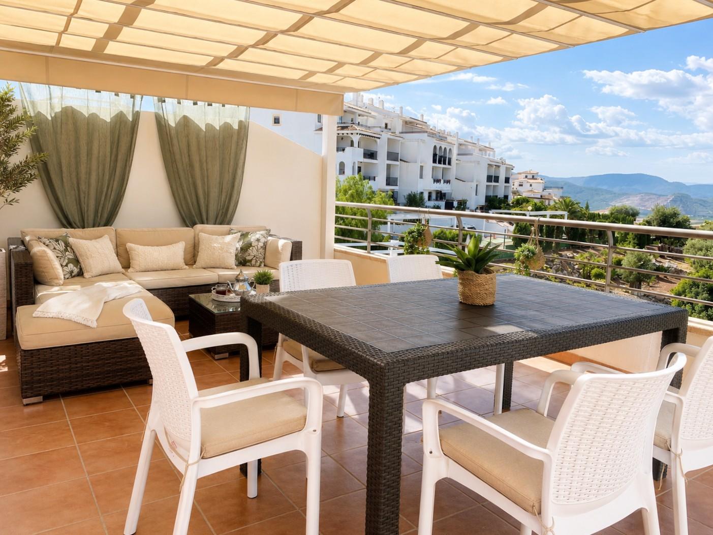 WD-953714 - Beautiful apartment with stunning views, parking space  shared amenities