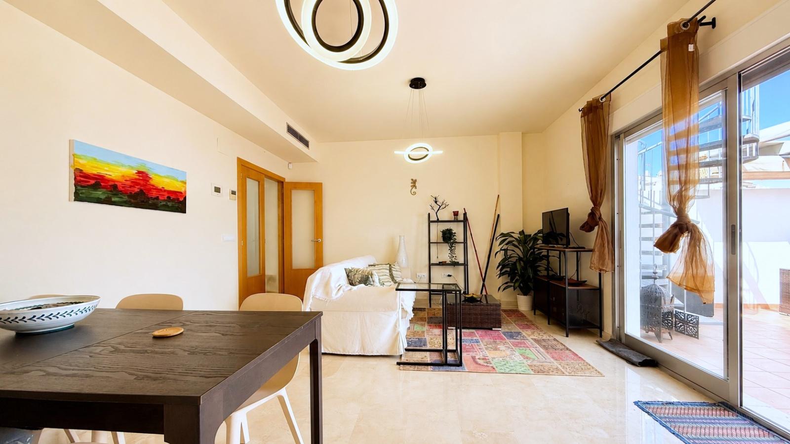 WD-953714 - Beautiful apartment with stunning views, parking space  shared amenities