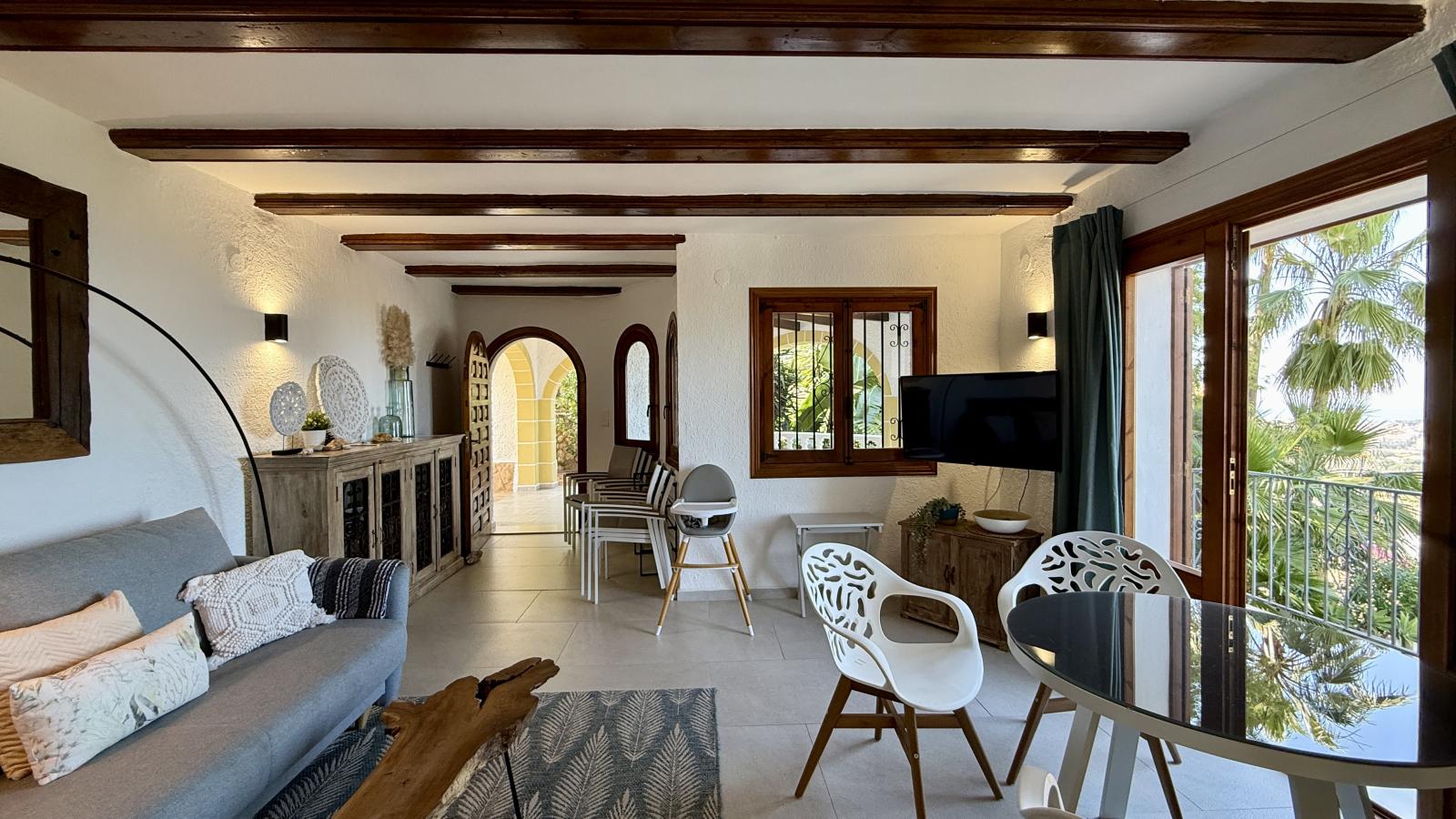 Villa exclusiva con vistas al mar, piscina infinity y espectacular zona exterior