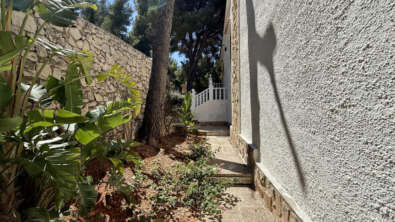 Villa exclusiva con vistas al mar, piscina infinity y espectacular zona exterior