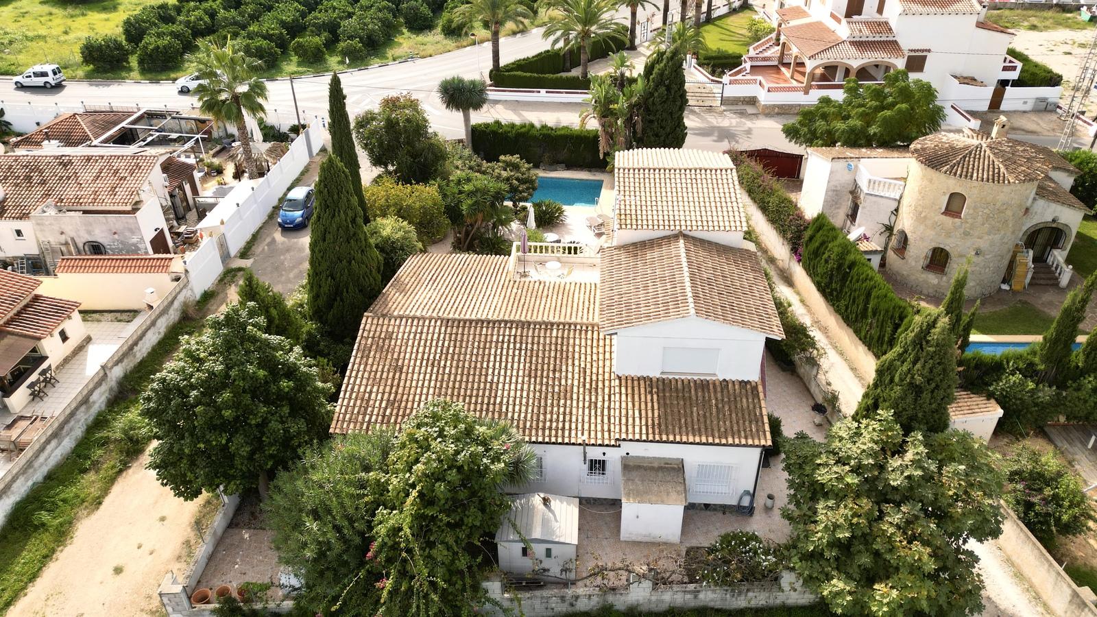 Stilvolles Einfamilienhaus + Einliegerwohnung in Els Pobets