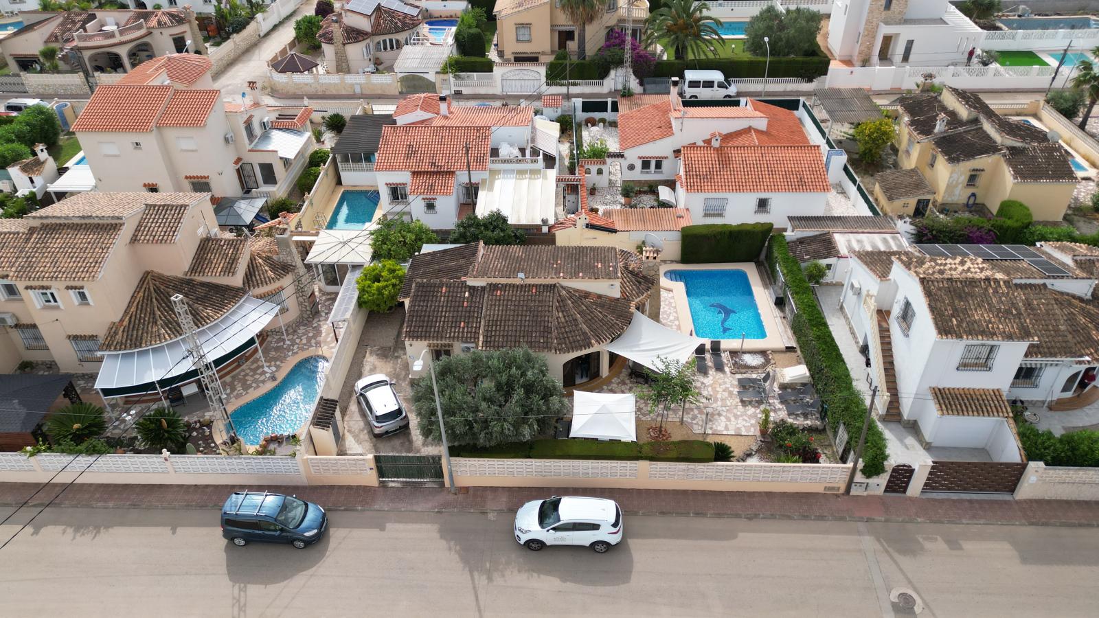 Hübsche Villa in Els Poblets, mit Pool, Zentralheizung, Klimaanlage , Wintergarten und vieles mehr!