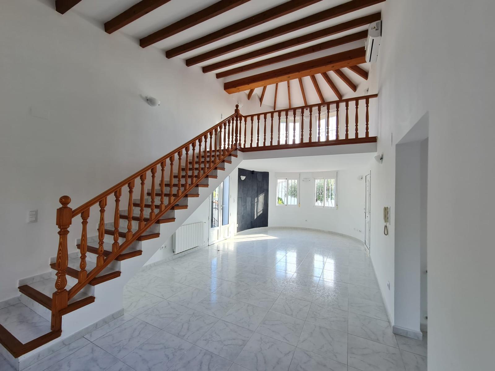 Schöne Freistehende Villa in Tormos