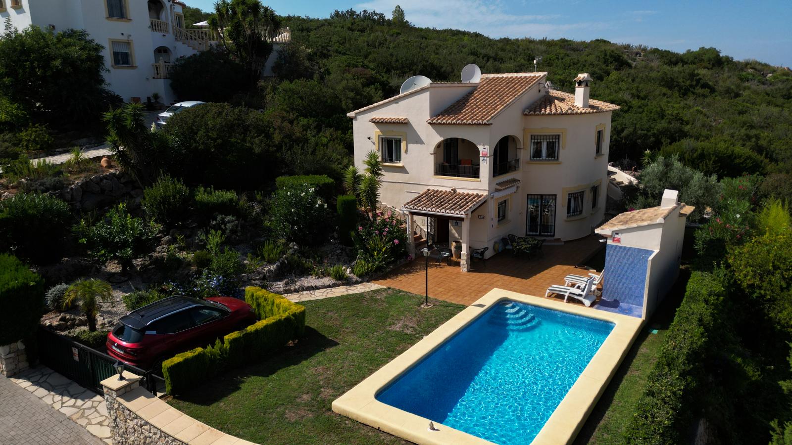 Große, mediterrane Familien- Villa mit Pool und 3 Schlafzimmern, in ruhiger Wohnlage von Rafol de Almunia