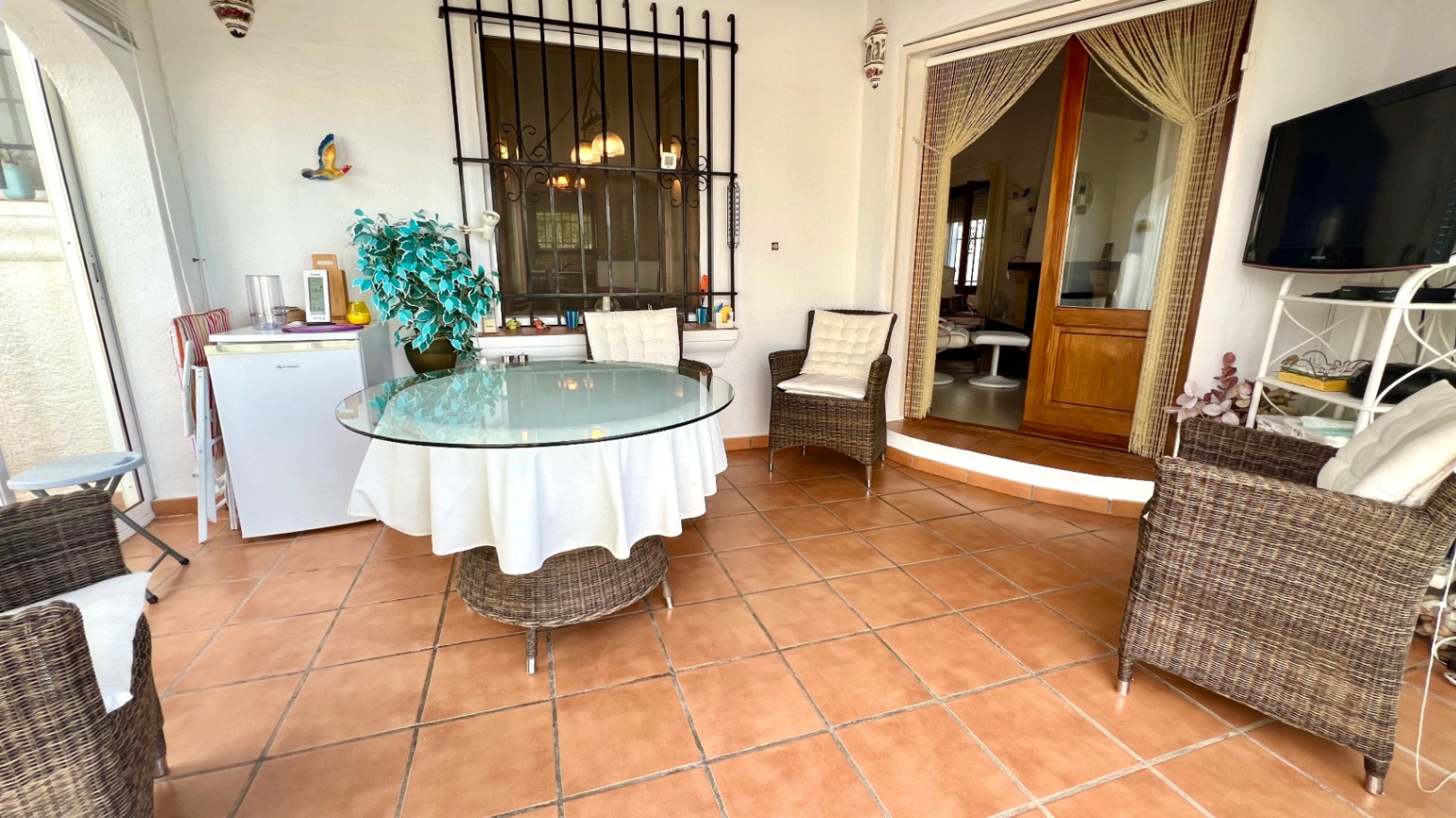 Beautiful 2 bedroom villa with sea views, swimming pool, central heating, carport, and much more.