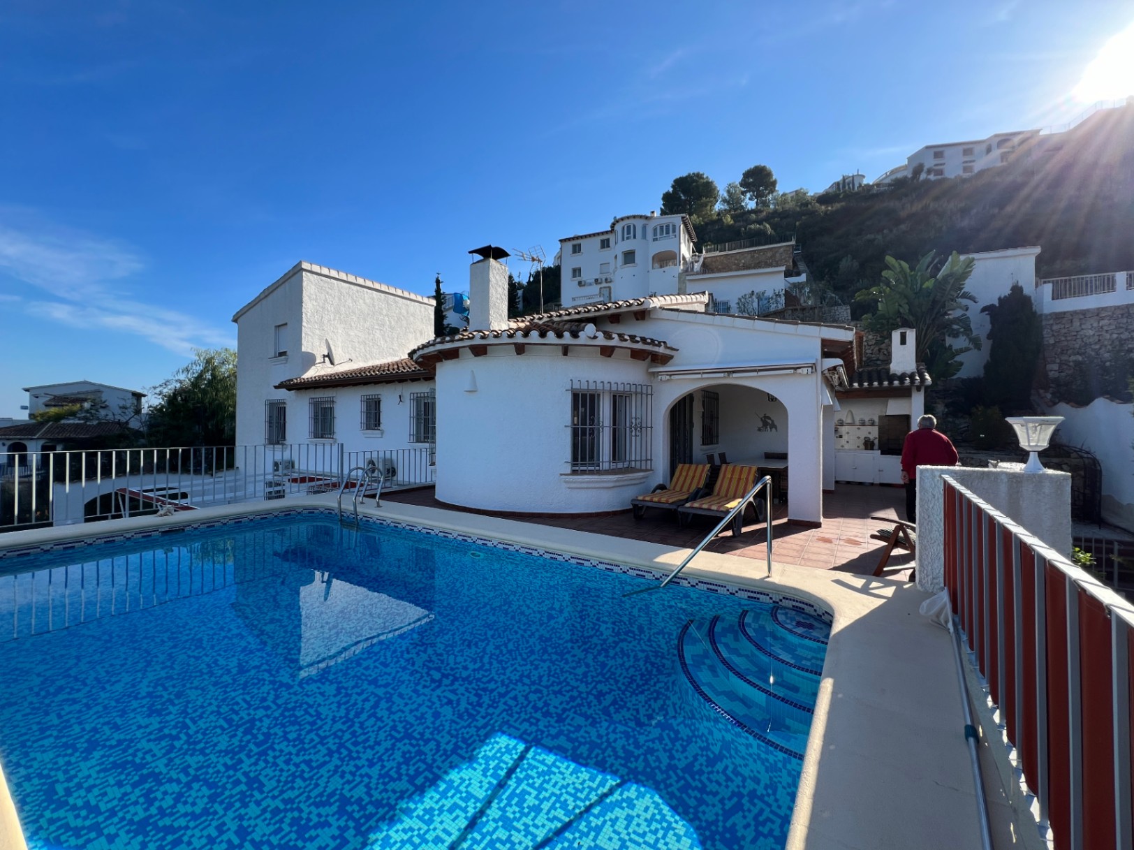 Villa impeccable avec vue sur la mer et la montagne et appartement séparé avec grande terrasse sur le Monte Pego.